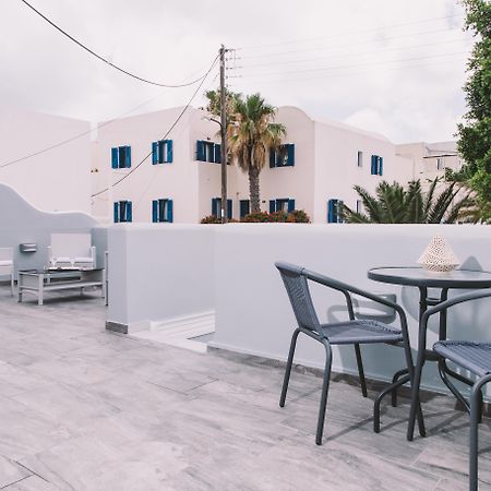 Oasis Suites Fira Exterior photo