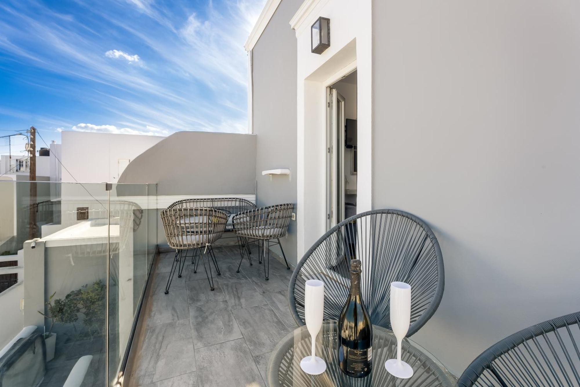 Oasis Suites Fira Exterior photo